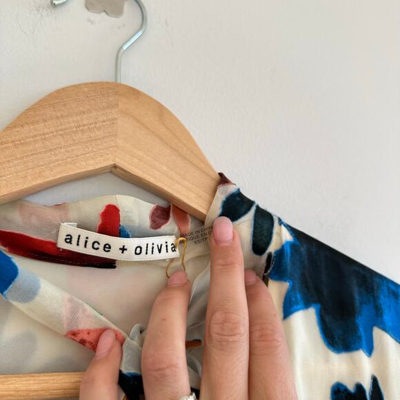 Alice + Olivia Moore Velvet Floral Print Tiered Mini Dress Cream/Blue XS - Picture 10 of 13